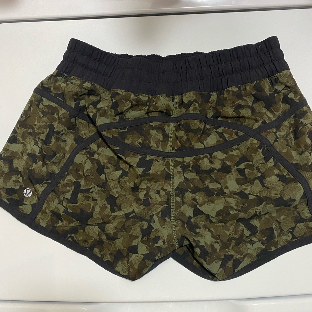 Shorts - Picture 4 of 4